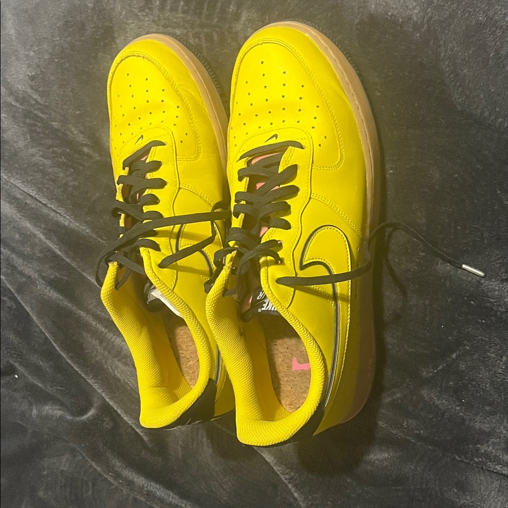 Worn once yellow air force 1